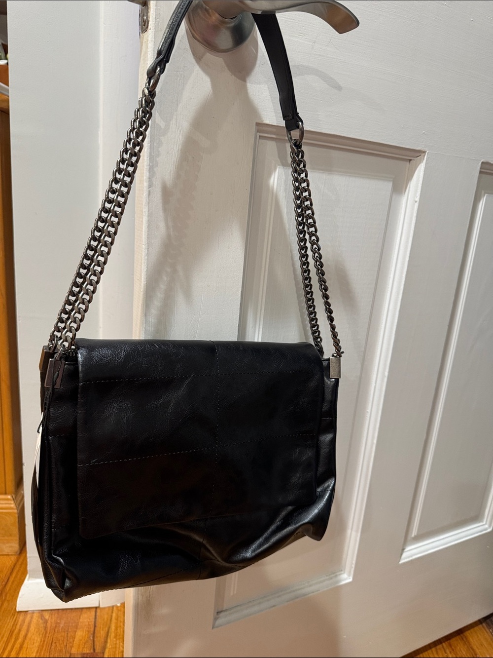 Black Leather Chain Shoulder Bag - Unbranded
